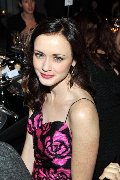 65+ Hot Pictures Of Alexis Bledel Which Will Make Your Day | Best Of Comic Books