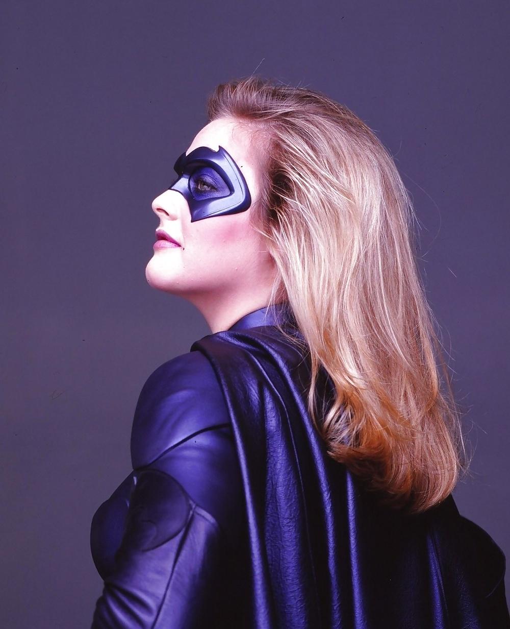 65+ Hot Pictures Of Alicia Silverstone – The Forgotten Batgirl In Batman & Robin | Best Of Comic Books
