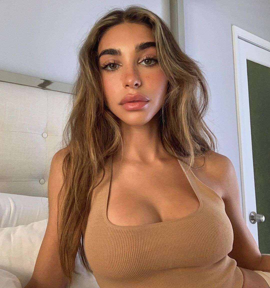 65+ Hot Pictures Of Chantel Jeffries Unravel Her Sexy Side To The World | Best Of Comic Books