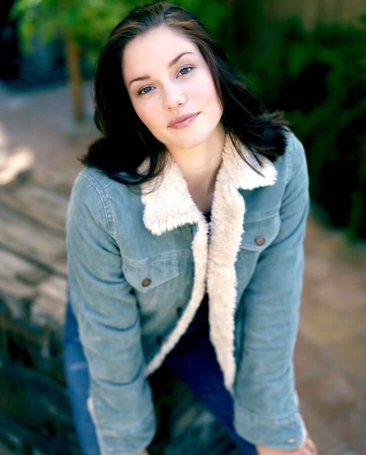 65+ Hot Pictures of Chyler Leigh – Alex Danvers In Supergirl TV Show | Best Of Comic Books