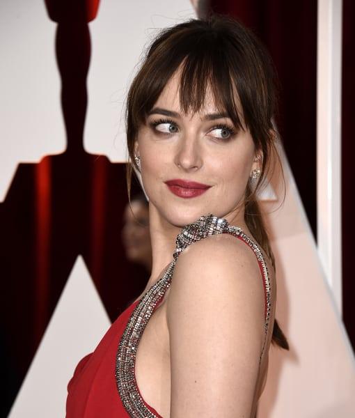 65+ Hot Pictures Of Dakota Johnson – Fifty Shades Of Grey Actress | Best Of Comic Books