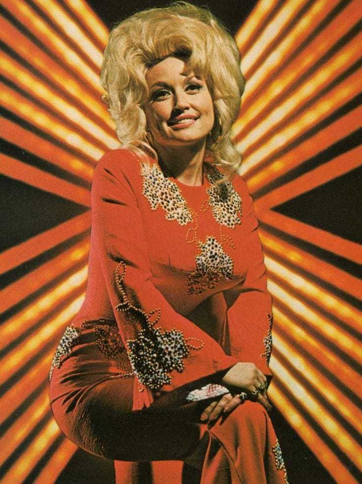 65+ Hot Pictures Of Dolly Parton Which Will Make You Go Head Over Heels | Best Of Comic Books