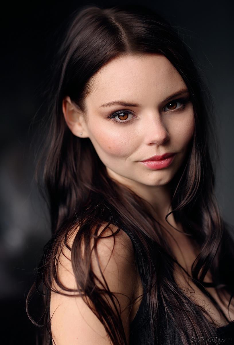 65+ Hot Pictures Of Eline Powell Are Truly Epic | Best Of Comic Books