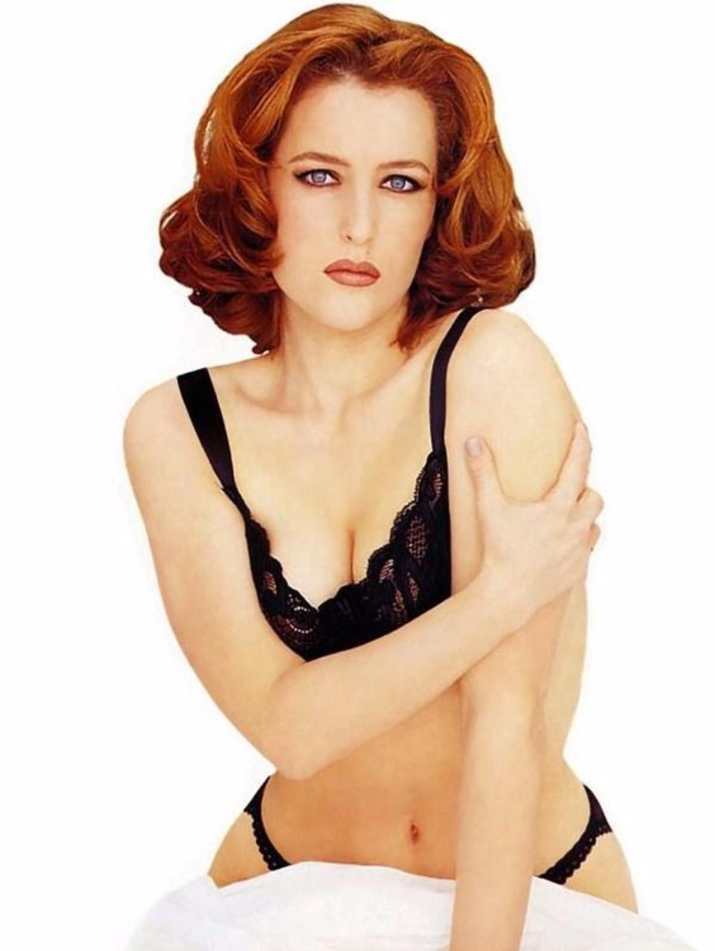 65+ Hot Pictures Of Gillian Anderson Form X-Files Will Make You Crazy For Her | Best Of Comic Books