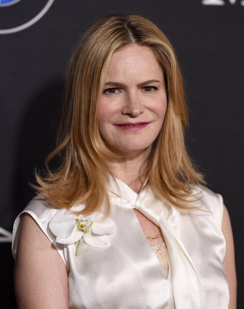 65+ Hot Pictures Of Jennifer Jason Leigh Which Will Make You Love Her More | Best Of Comic Books