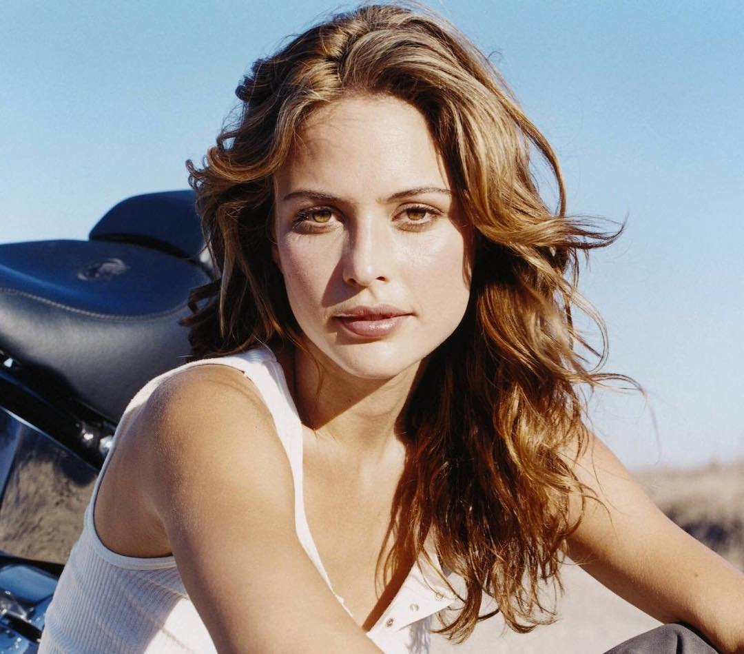 65+ Hot Pictures Of Josie Maran That Will Make Your Heart Thump For Her | Best Of Comic Books