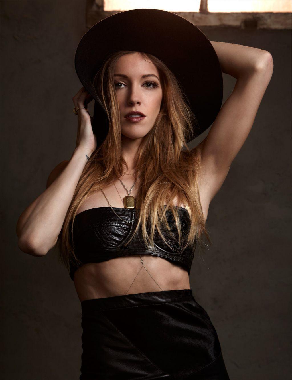 65+ Hot Pictures Of Katie Cassidy Will Just Blow Your Mind With Sexy Body | Best Of Comic Books