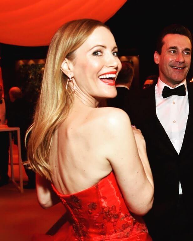 65+ Hot Pictures Of Leslie Mann Which Expose Her Sexy Hour-glass Figure | Best Of Comic Books