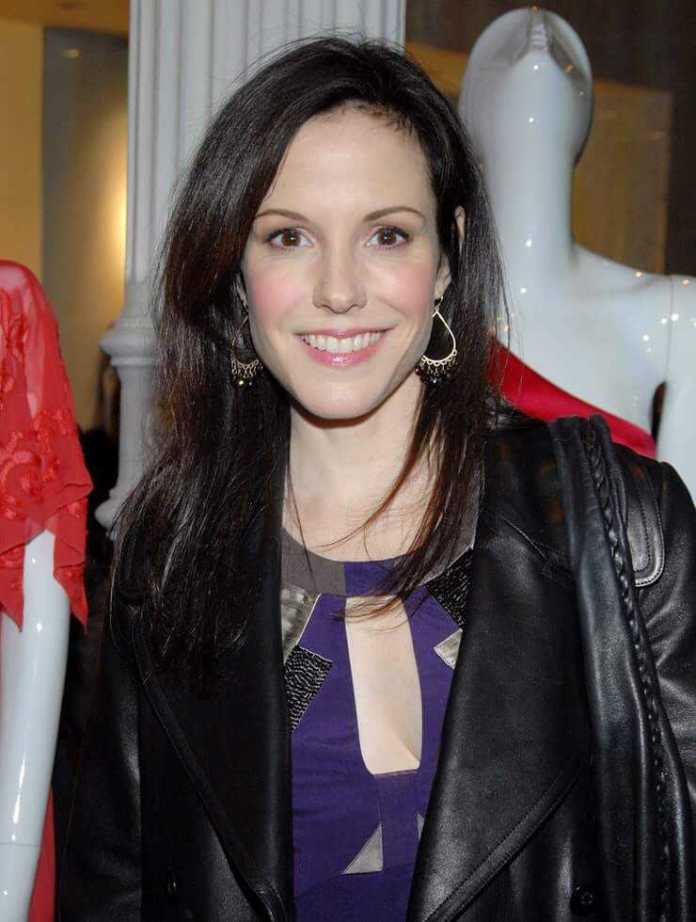 65+ Hot Pictures Of Mary-Louise Parker Are Just Heaven Of Sexiness And Hotness | Best Of Comic Books