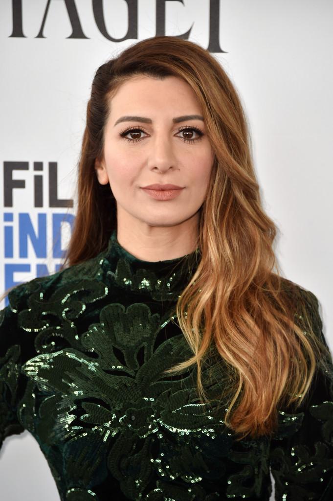 65+ Hot Pictures Of Nasim Pedrad Are Delight For Fans | Best Of Comic Books