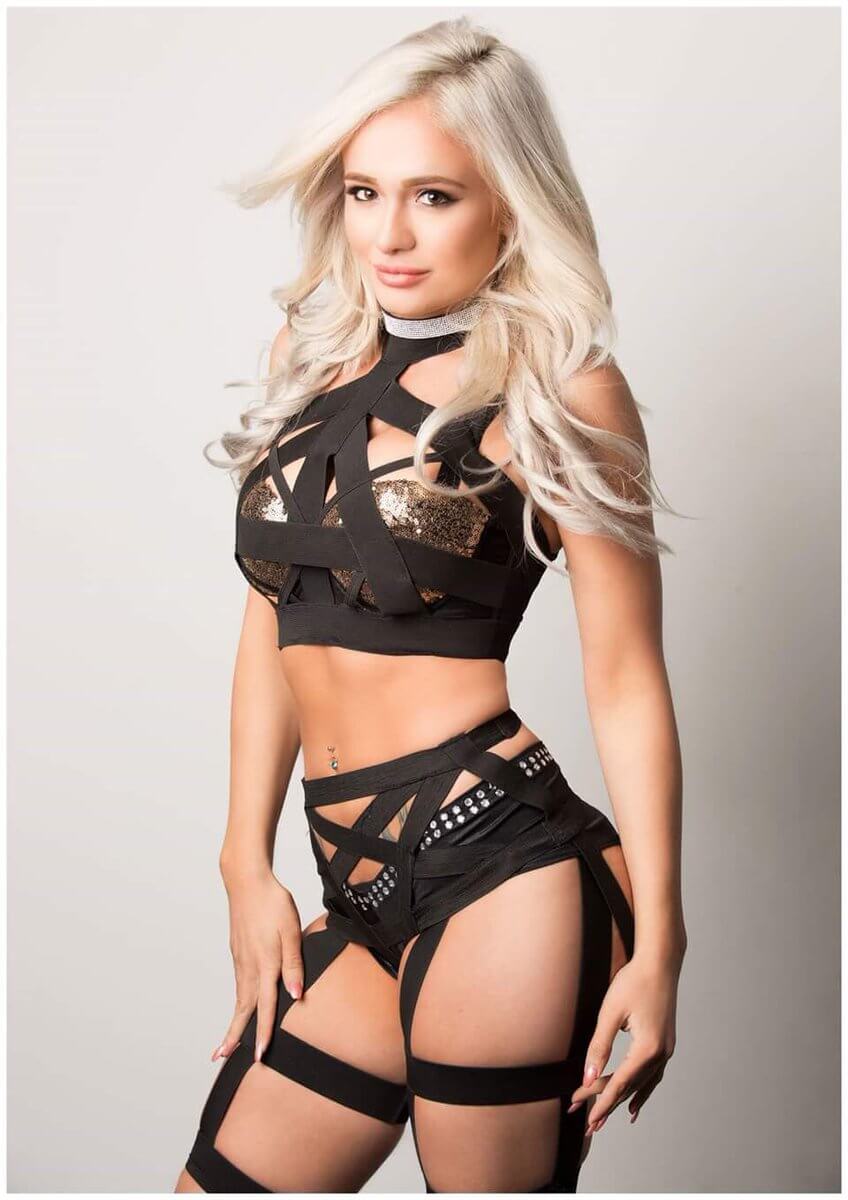 65+ Hot Pictures Of Scarlett Bordeaux Expose Her Body’s True Beauty To The World | Best Of Comic Books