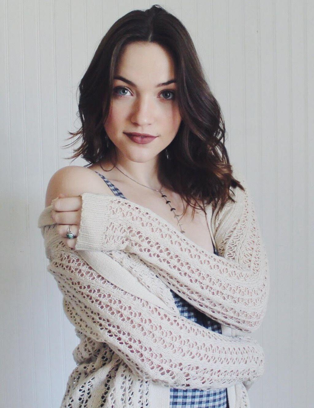 65+ Hot Pictures of Violett Beane – Jesse Quick In The Flash TV Show | Best Of Comic Books