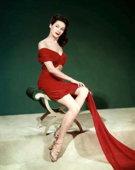 65+ Hot Pictures Of Yvonne De Carlo Which Will Make You Forget Your Girlfriend | Best Of Comic Books