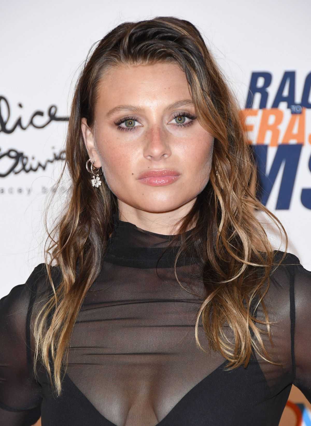 65+ Hottest Aly Michalka Pictures Will Get You All Sweating | Best Of Comic Books