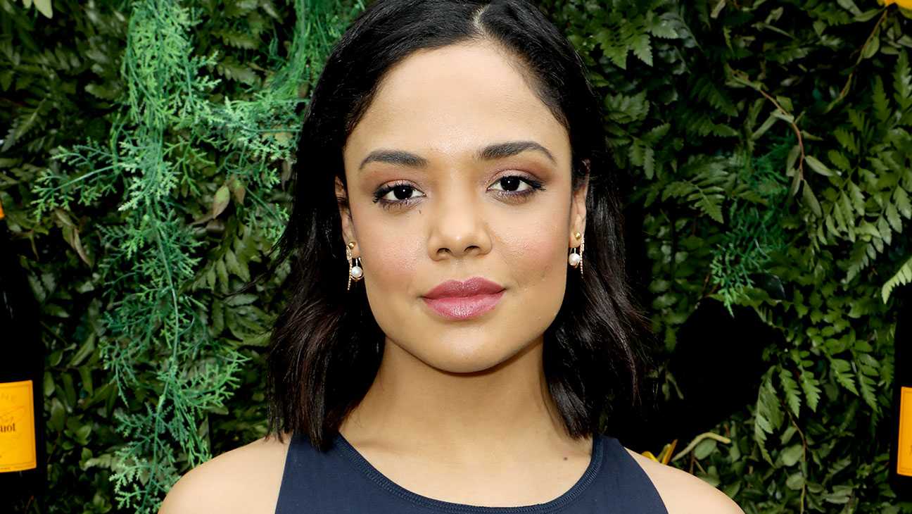 65+ Hottest Pictures Of Tessa Thompson Showing Off Her Muscular Valkyrie Figure – Creed Actress | Best Of Comic Books