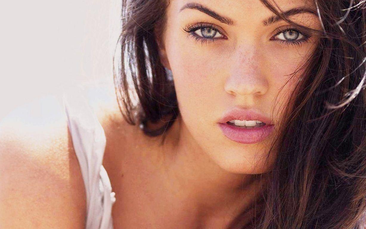70+ Seductive Pictures of Megan Fox That Will Drive Men Nuts | Best Of Comic Books