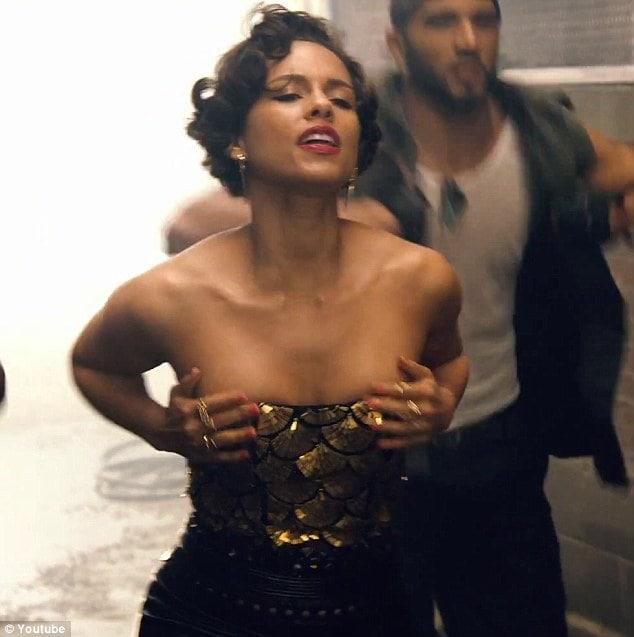75+ Hot And Sexy Pictures Of Alicia Keys – One of Sexiest Singers Of All Time | Best Of Comic Books