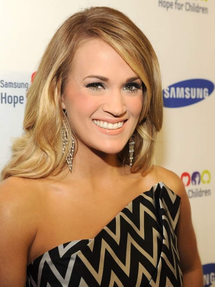 75+ Hot And Sexy Pictures Of Carrie Underwood Will Rock Your World | Best Of Comic Books