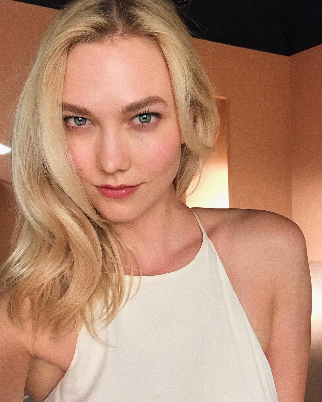 75+ Hot And Sexy Pictures Of Karlie Kloss Will Prove Why She Is America’s Sweetheart | Best Of Comic Books