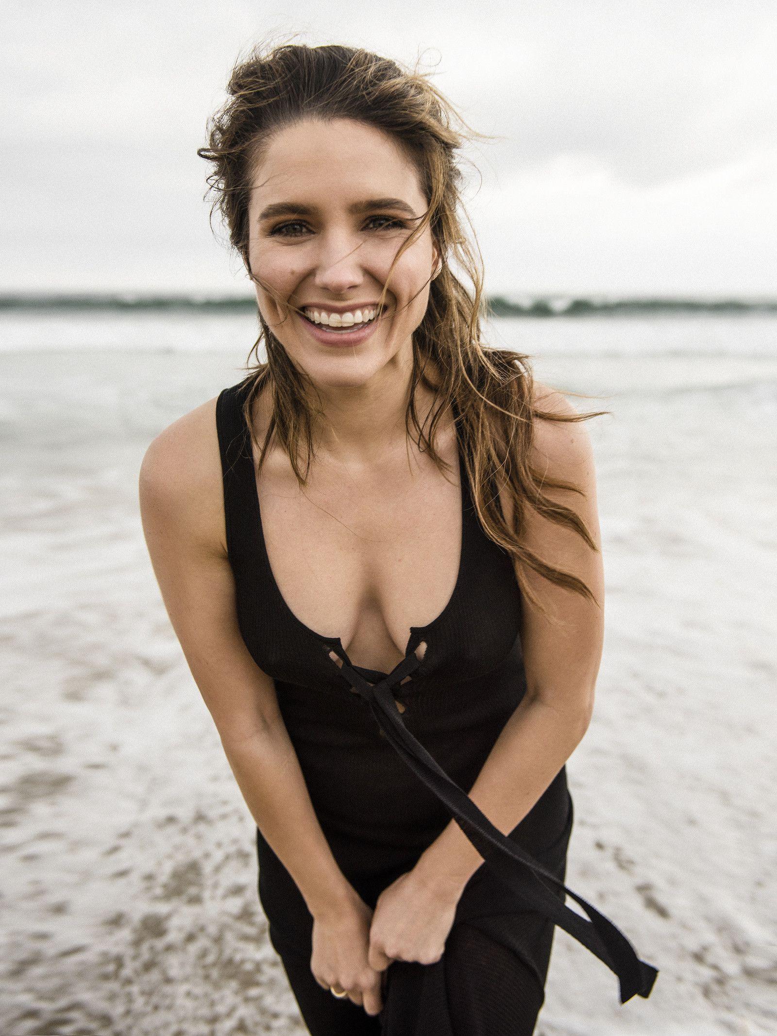 75+ Hot And Sexy Pictures Of Sophia Bush Will Make You Fall In Love With Her | Best Of Comic Books