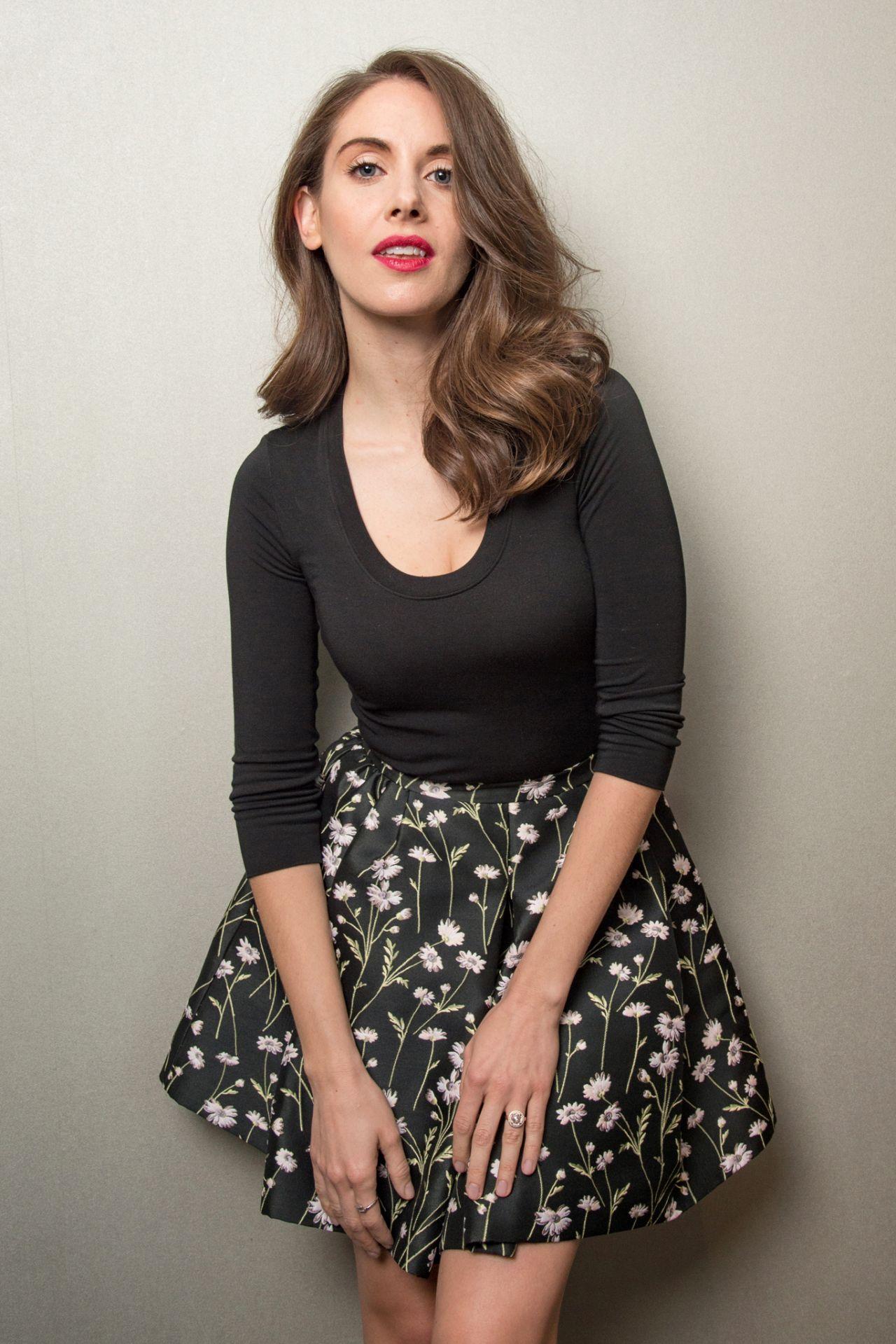 75+ Hot Pictures Of Alison Brie – The Glow TV Series Actress | Best Of Comic Books