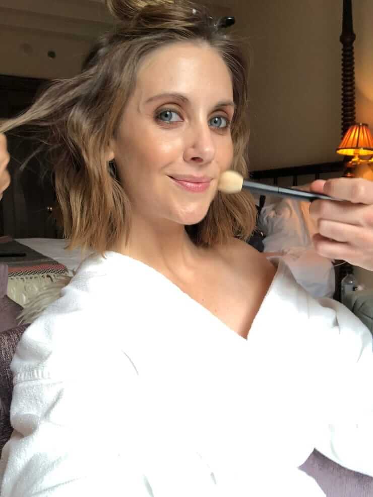 75+ Hot Pictures Of Alison Brie – The Glow TV Series Actress | Best Of Comic Books