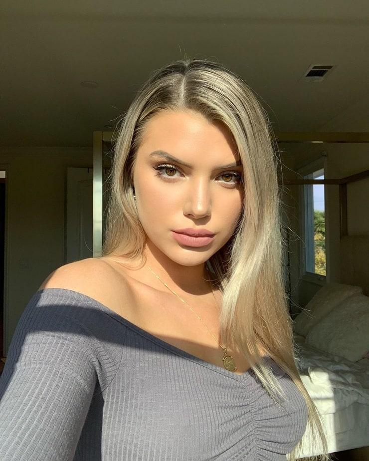 75+ Hot Pictures Of Alissa Violet Which Prove She Is The Sexiest Woman On The Planet | Best Of Comic Books
