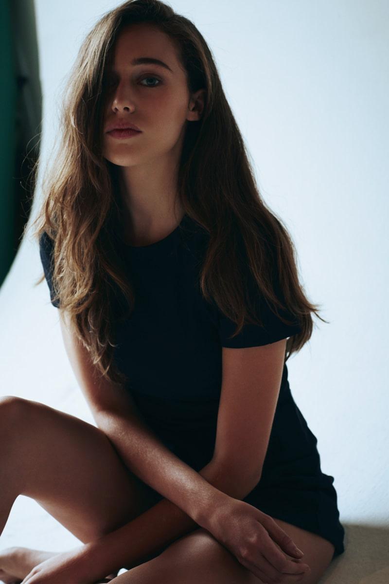 75+ Hot Pictures Of Alycia Debnam-Carey Which Prove She Is The Sexiest Woman On The Planet | Best Of Comic Books