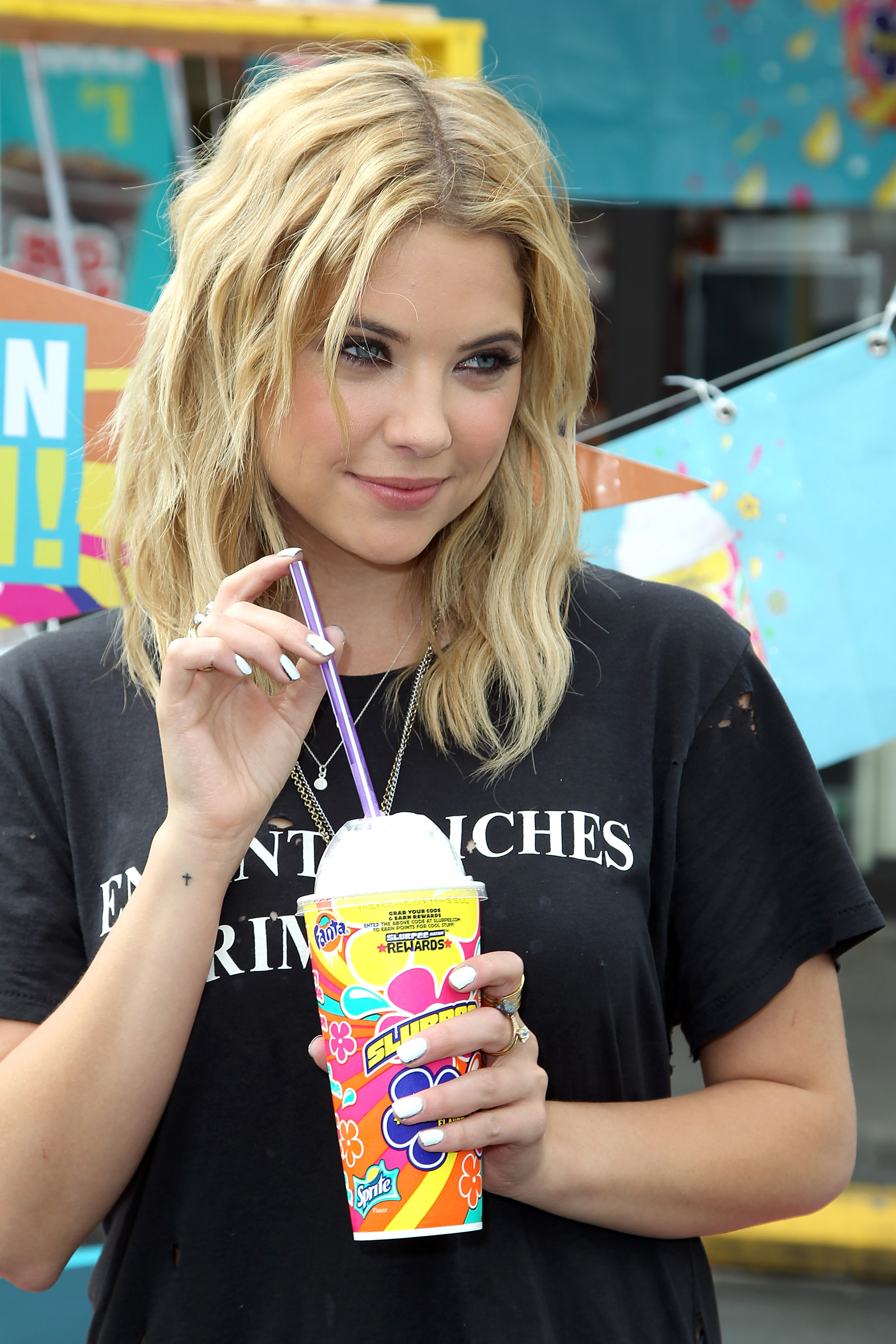 75+ Hot Pictures Of Ashley Benson – Pretty Little Liars | Best Of Comic Books
