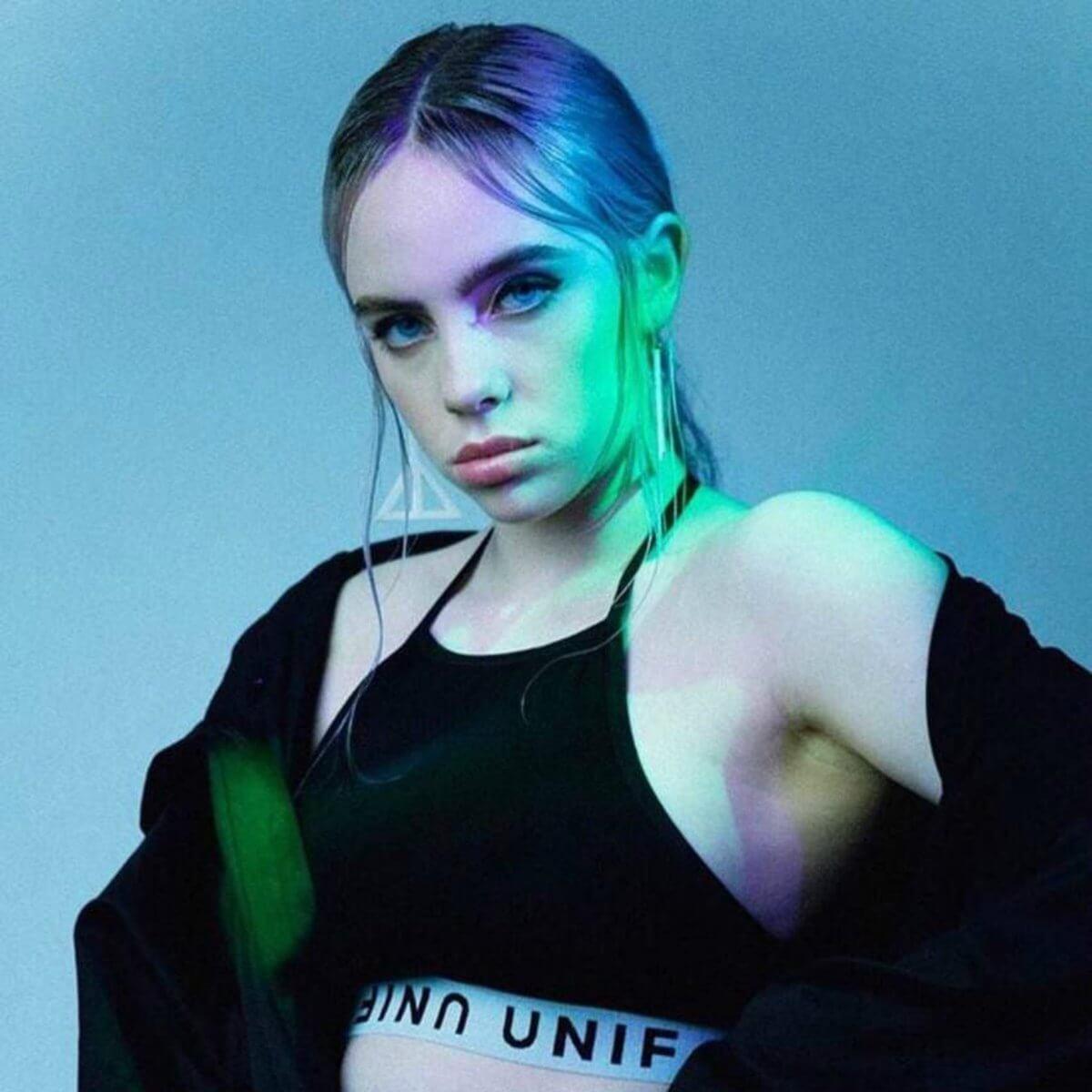 75+ Hot Pictures Of Billie Eilish Which Will Make Your Day | Best Of Comic Books