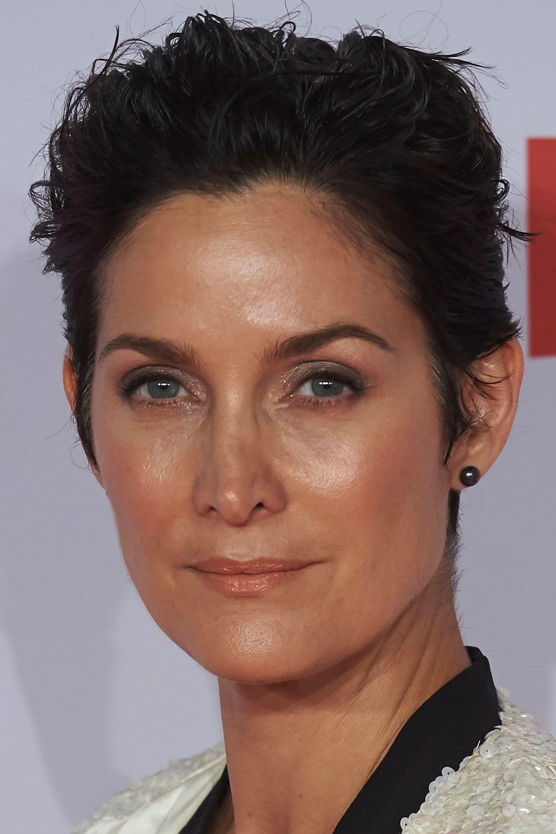75+ Hot Pictures Of Carrie Anne Moss Will Drive You Nuts For Her | Best Of Comic Books