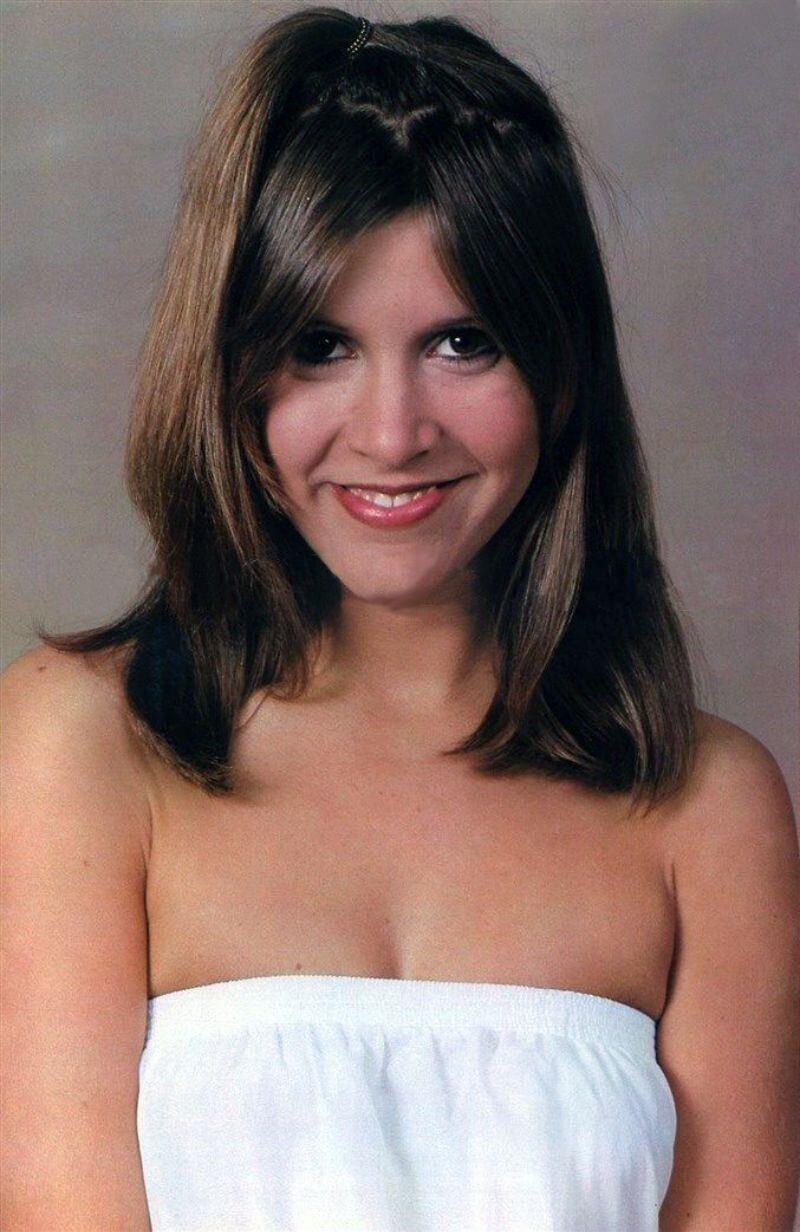 75+ Hot Pictures Of Carrie Fisher Will Drive You Nuts For Her | Best Of Comic Books