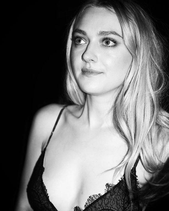 75+ Hot Pictures Of Dakota Fanning Are Truly Epic | Best Of Comic Books