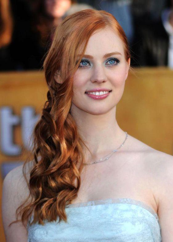 75+ Hot Pictures Of Deborah Ann Woll – Karen Page In Punisher And Daredevil | Best Of Comic Books