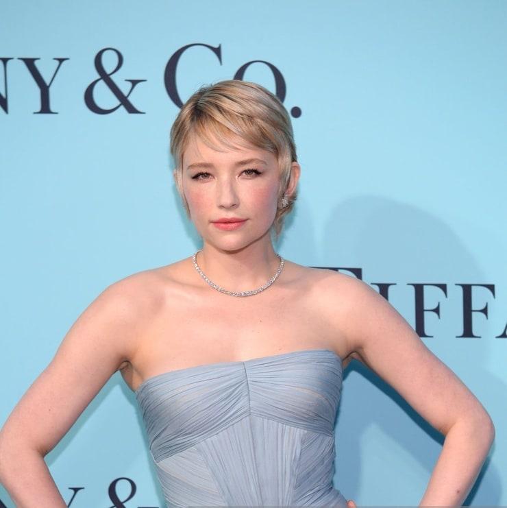 75+ Hot Pictures Of Haley Bennett That Will Blow Your Mind Best Of Comic Bo...