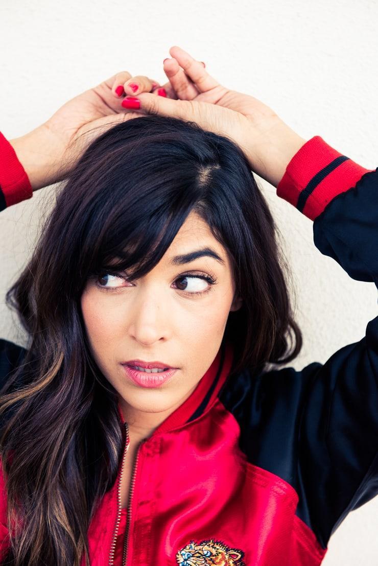 75+ Hot Pictures Of Hannah Simone Are Sexy As Hell | Best Of Comic Books