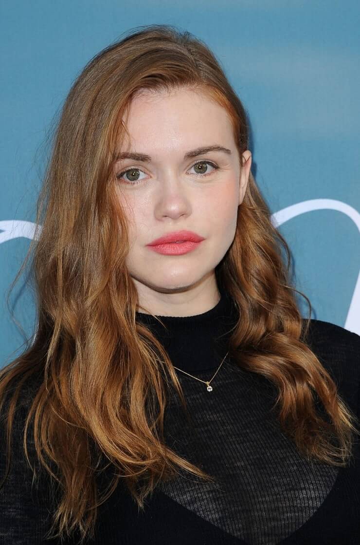 75+ Hot Pictures Of Holland Roden Will Drive You Nuts For Her – The Viraler