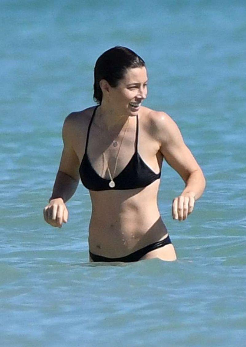 75+ Hot Pictures Of Jessica Biel Explore Her Extremely Sexy Body | Best Of Comic Books
