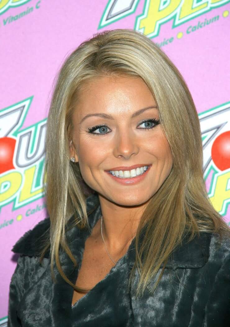 75+ Hot Pictures Of Kelly Ripa Which Prove She Is The Sexiest Woman On The Planet | Best Of Comic Books