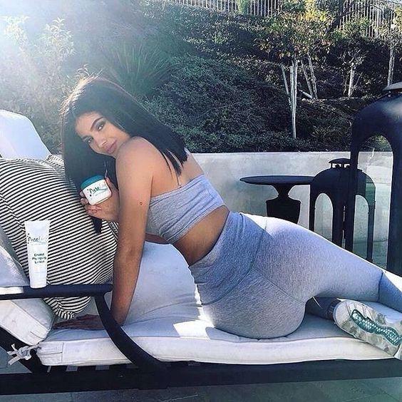 75+ Hot Pictures Of Kylie Jenner Will Reveal Her Majestic Booty To The World | Best Of Comic Books