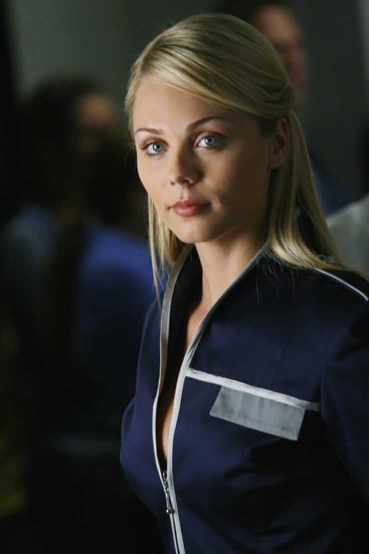 75+ Hot Pictures Of Laura Vandervoort Amazing Supergirl From Smallville TV Series | Best Of Comic Books