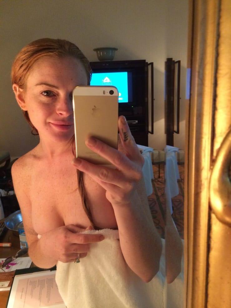 75+ Hot Pictures Of Lindsay Lohan Which Will Make You Drool For Her | Best Of Comic Books