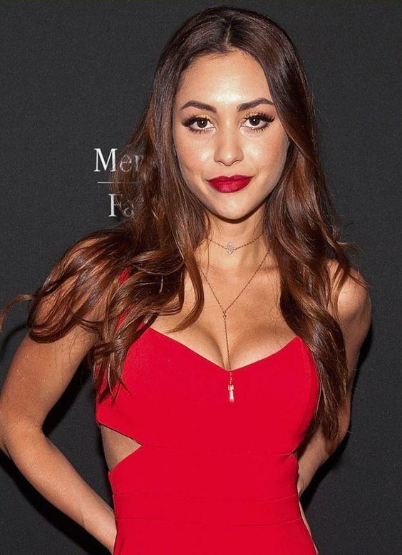 75+ Hot Pictures Of Lindsey Morgan Are Here To Make Her Addicted To Her Sexy Body | Best Of Comic Books