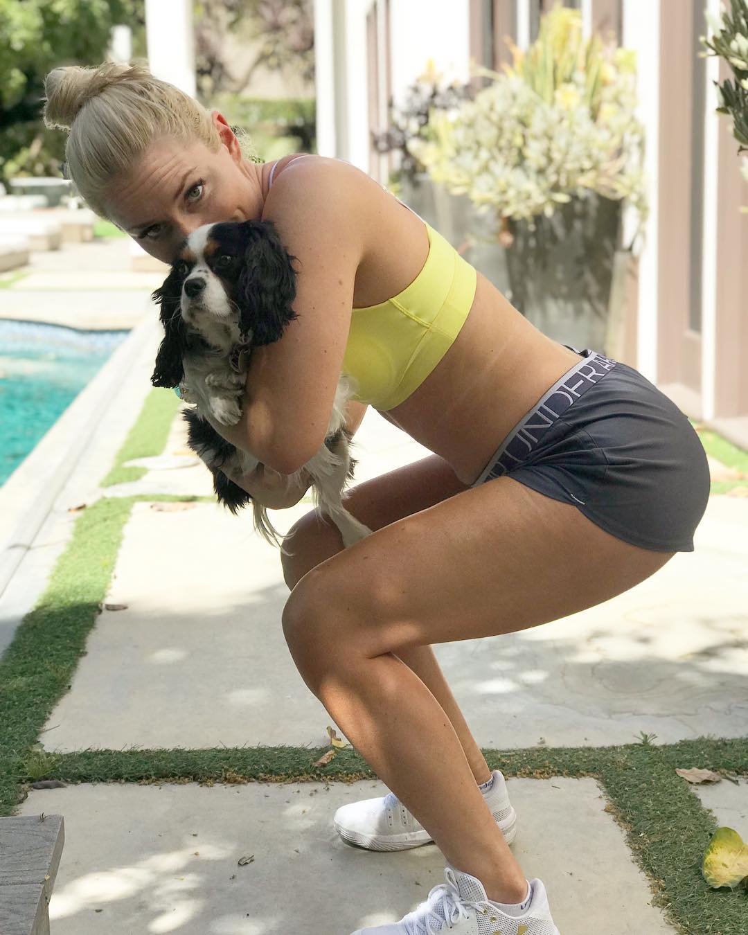 Lindsey Vonn Shows Off Six Pack, Toned Butt In Bikini Instagram