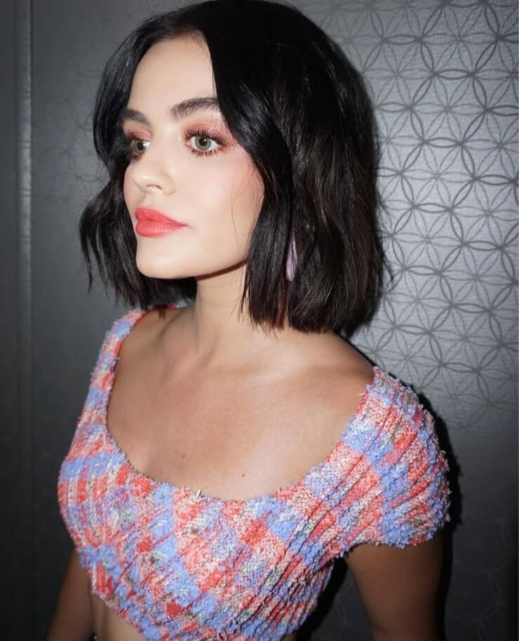 75+ Hot Pictures Of Lucy Hale – Pretty Little Liars Actress (Aria) | Best Of Comic Books