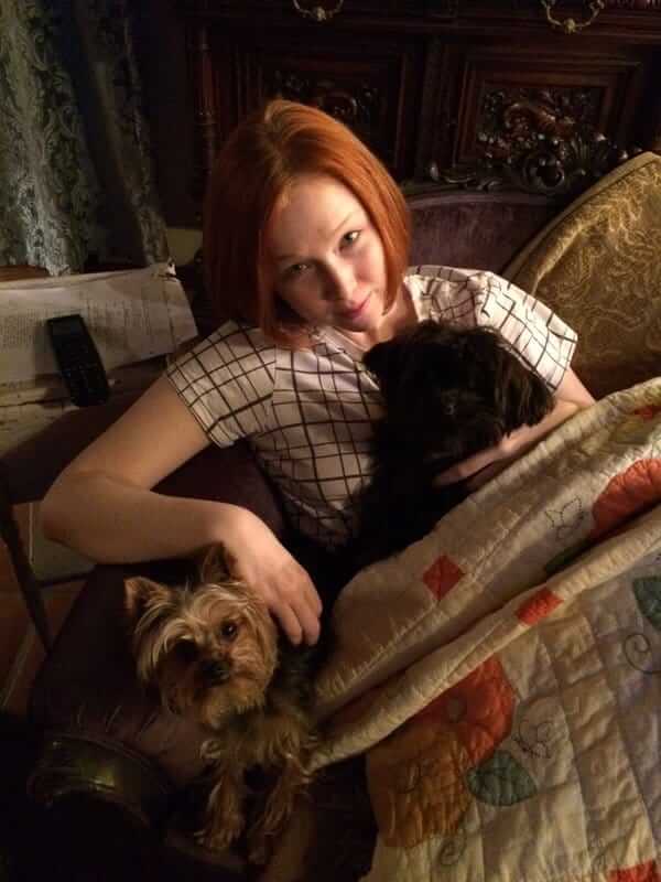 75+ Hot Pictures Of Molly C. Quinn Are God’s Gift For Her Die Hard Fans | Best Of Comic Books