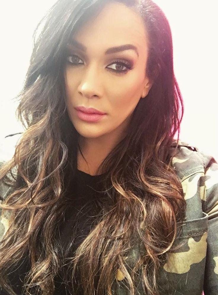75+ Hot Pictures Of Nia Jax Are Here To Take Your Breath Away | Best Of Comic Books