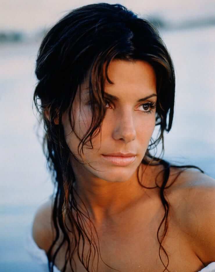 75+ Hot Pictures Of Sandra Bullock Proves That She Hasn’t Aged A Day | Best Of Comic Books