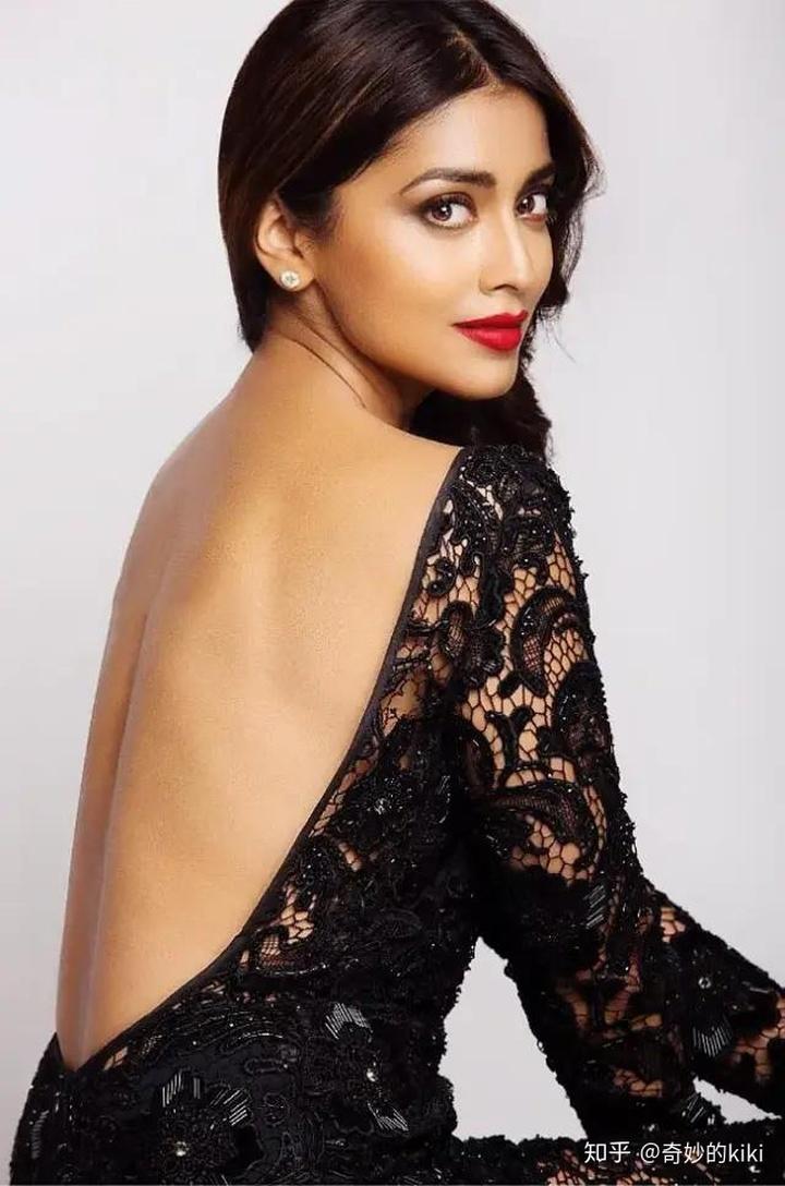 75+ Hot Pictures Of Shriya Saran Are Sexy As Hell | Best Of Comic Books