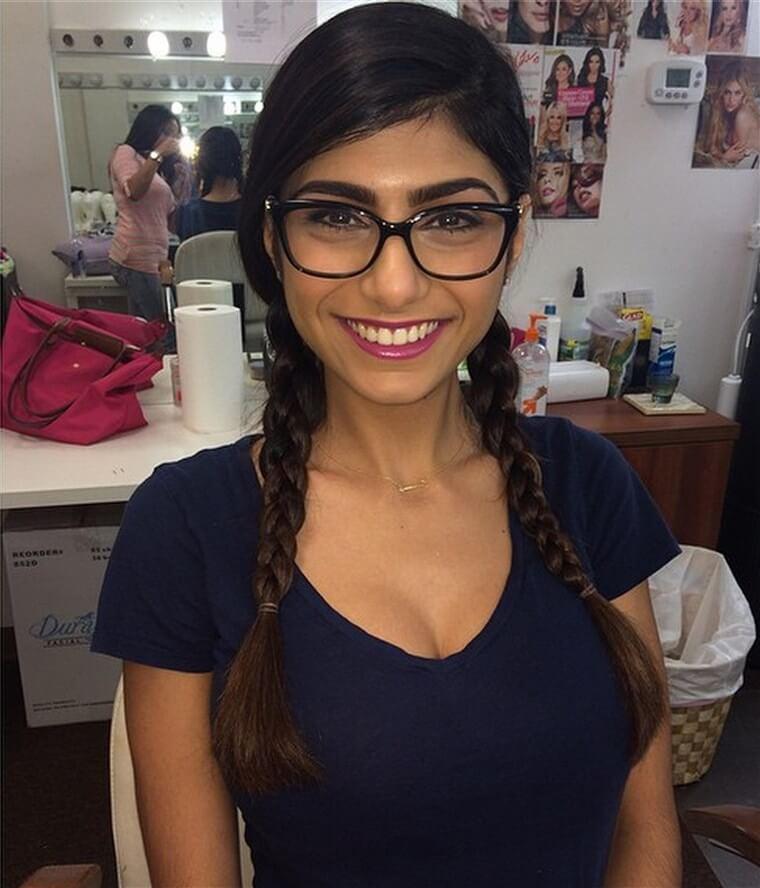 80+ Hot Pictures Of Mia Khalifa Which Demonstrate She Is The Hottest Lady On Earth | Best Of Comic Books